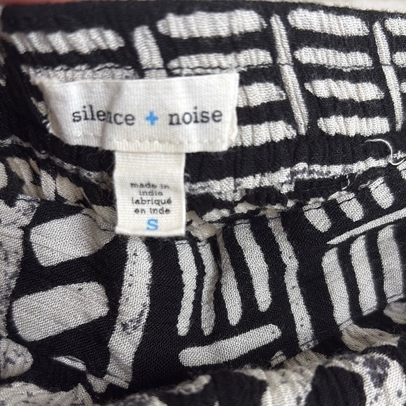 Silence + Noise Geometric Black and White Trousers - Picture 2 of 8